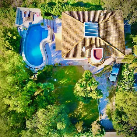 Bonita Casa Con Piscina Cerca De La Playa *